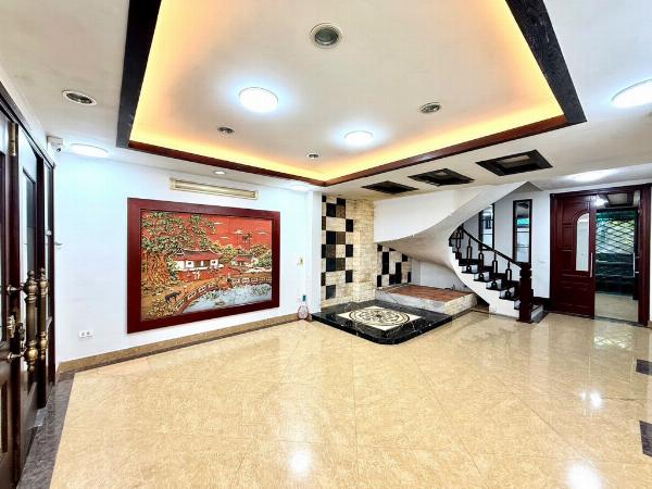 Bán nhà Tân Mai, Đền Lừ, Hoàng Mai, phân lô, ô tô tránh, nội thất đẹp 85m x 5T chỉ 20.x tỷ