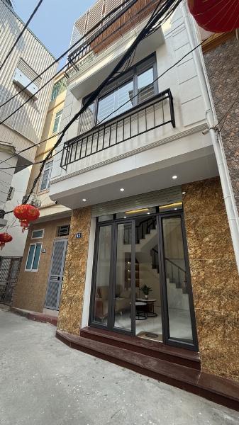 BÁN NHÀ NGÕ 373 NGỌC HỒI, TRUNG TÂM THỊ TRẤN VĂN ĐIỂN – Ô TÔ ĐỖ CỬA – Ở NGAY