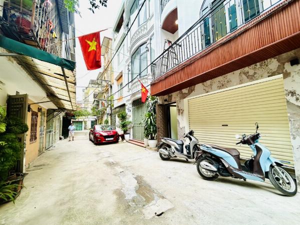 BÁN NHÀ NGỌC HỒI, HOÀNG MAI PHÂN LÔ, Ô TÔ 54M X 4 TẦNG, 2 THOÁNG VĂN MINH, YÊN TĨNH.